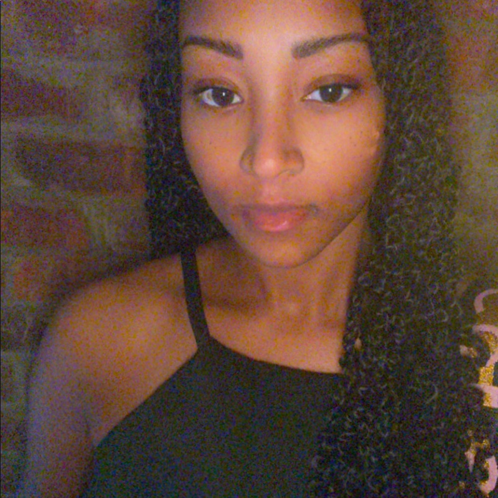 Meet your Posher, Christina
